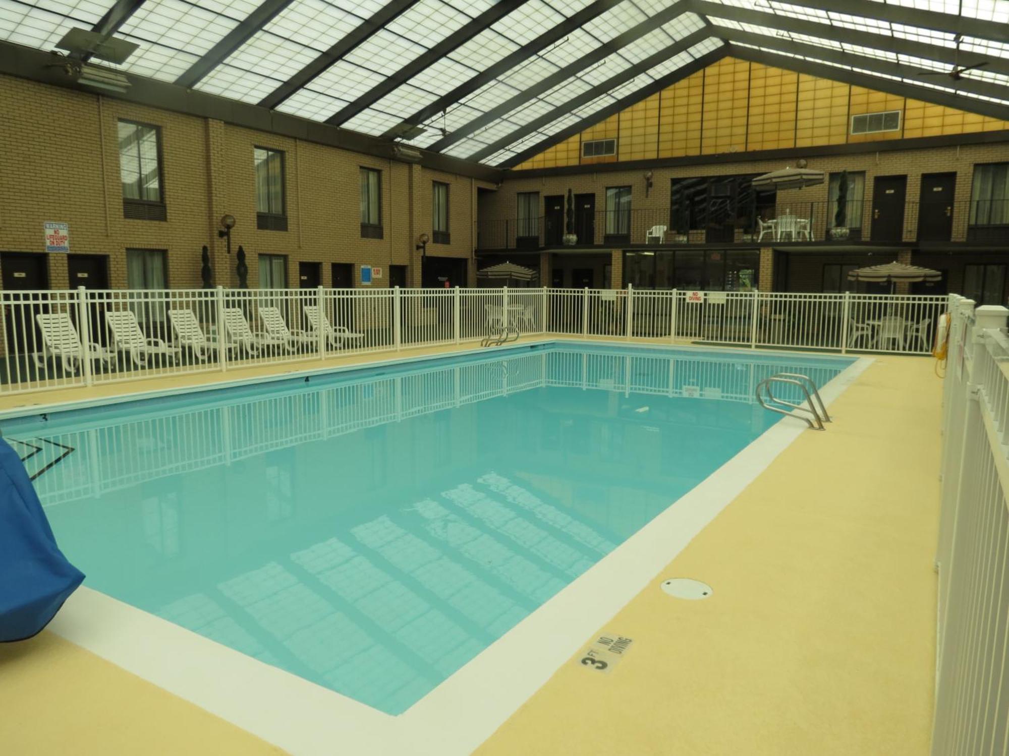 Gold Vault Inn Radcliff Ngoại thất bức ảnh
