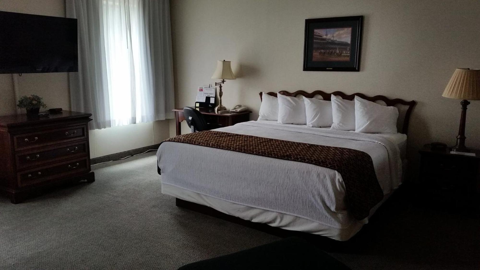 Gold Vault Inn Radcliff Ngoại thất bức ảnh